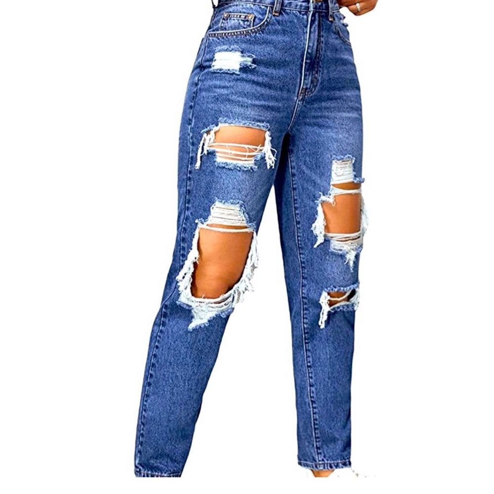 Cello Women's High Rise Distressed Blue Jeans NWOT (Mom Skinny)